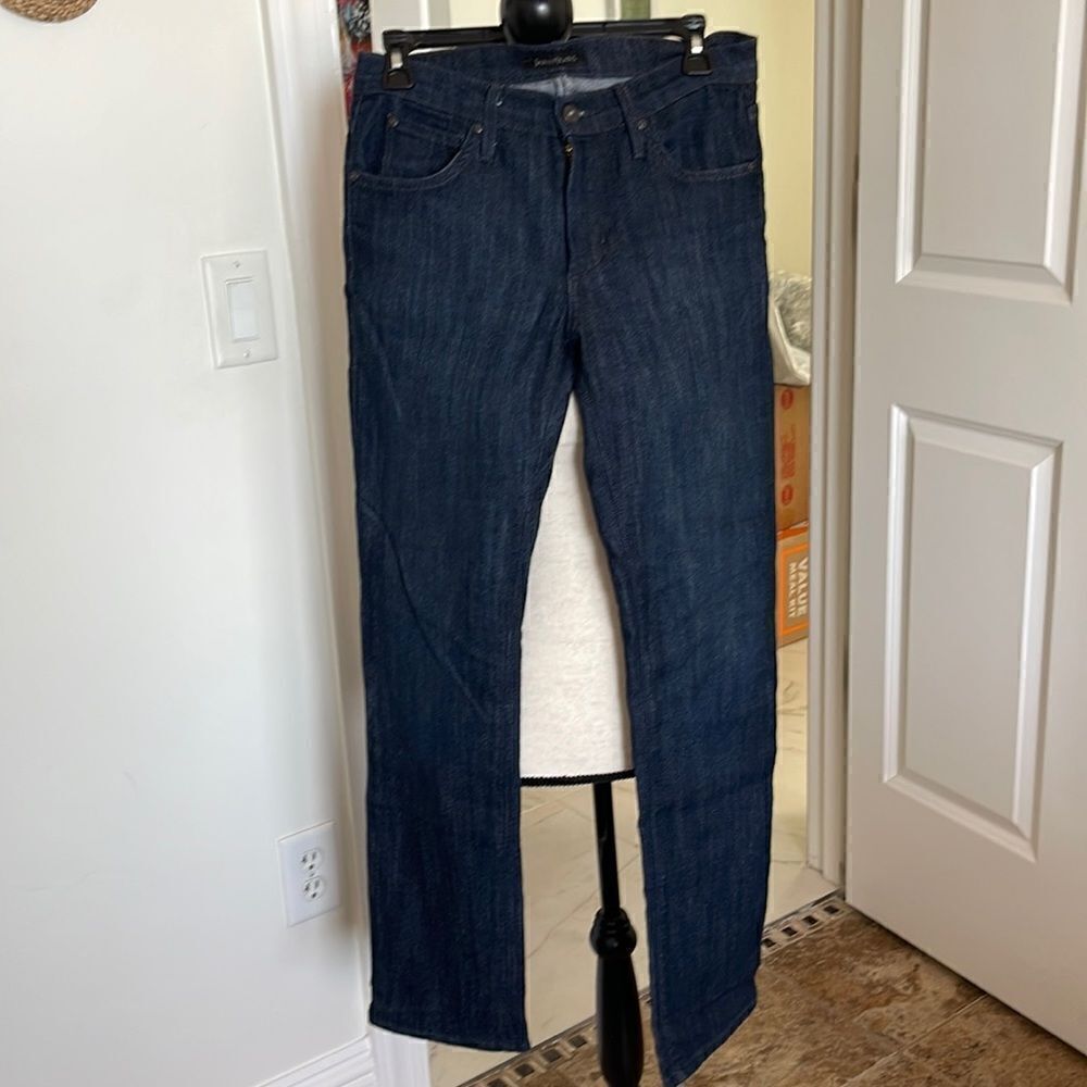 So soft James Jeans in dark straight leg.